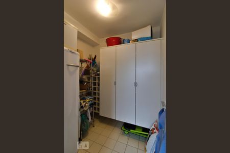 Apartamento à venda com 195m², 4 quartos e 4 vagasQuarto de Serviço