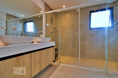 Apartamento à venda com 195m², 4 quartos e 4 vagasBanheiro da Suíte 1