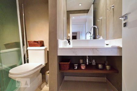 Apartamento à venda com 195m², 4 quartos e 4 vagasLavabo