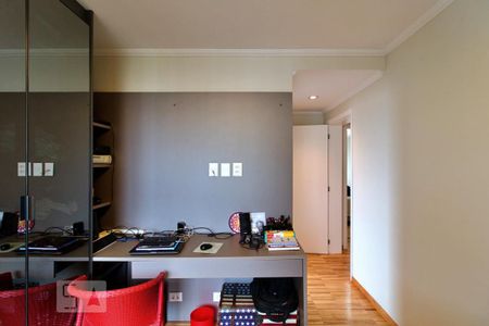 Apartamento à venda com 195m², 4 quartos e 4 vagasSuíte 2