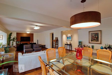 Sala de apartamento à venda com 4 quartos, 195m² em Jardim Monte Kemel, São Paulo