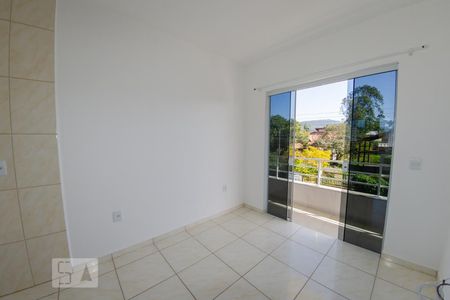 Sala de apartamento para alugar com 1 quarto, 65m² em São João do Rio Vermelho, Florianópolis