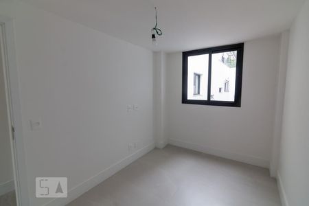 Apartamento à venda com 166m², 4 quartos e 2 vagasQuarto 1