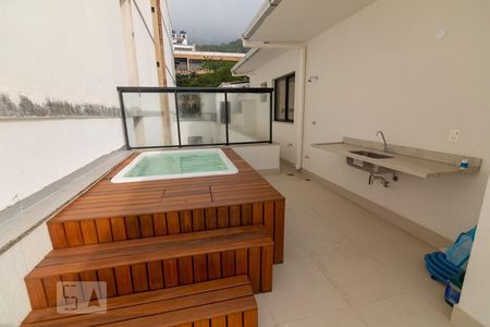 Apartamento à venda com 166m², 4 quartos e 2 vagasPiscina Privativa