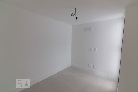 Apartamento à venda com 166m², 4 quartos e 2 vagasQuarto 2