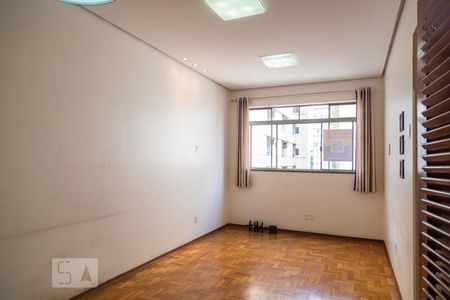 Sala de apartamento para alugar com 1 quarto, 50m² em Centro, Belo Horizonte