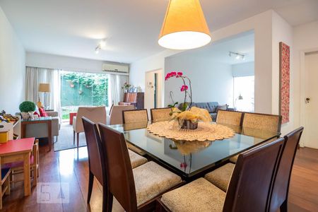 Casa à venda com 230m², 4 quartos e 2 vagasSala de Jantar