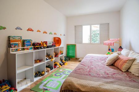 Casa à venda com 230m², 4 quartos e 2 vagasQuarto 2