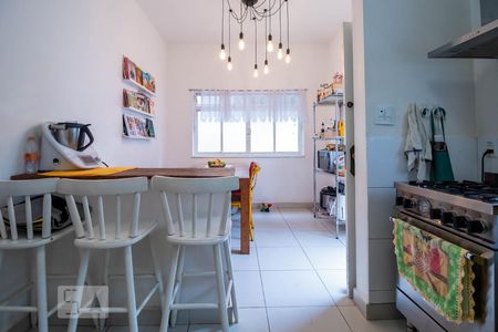 Casa à venda com 230m², 4 quartos e 2 vagasCozinha