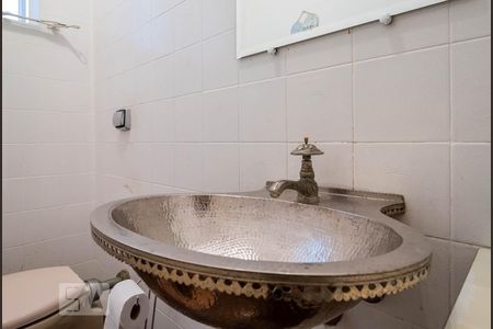 Casa à venda com 230m², 4 quartos e 2 vagasLavabo - Pia