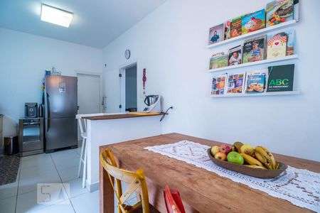 Casa à venda com 230m², 4 quartos e 2 vagasCozinha