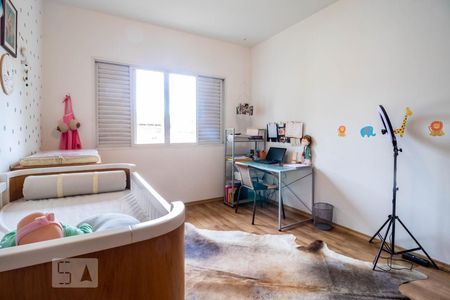 Casa à venda com 230m², 4 quartos e 2 vagasQuarto 3