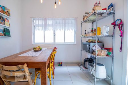 Casa à venda com 230m², 4 quartos e 2 vagasCozinha