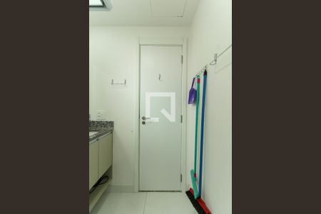 Banheiro de kitnet/studio para alugar com 1 quarto, 21m² em Brás, São Paulo