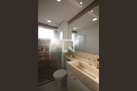 Banheiro Social de apartamento à venda com 2 quartos, 53m² em Baeta Neves, São Bernardo do Campo