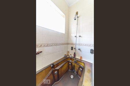 Casa à venda com 198m², 3 quartos e 2 vagas Casa à venda com 198m², 3 quartos e 2 vagasBanheiro da Suíte