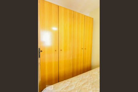 Apartamento para alugar com 57m², 3 quartos e 1 vagaQuarto 01