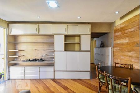 Sala de apartamento para alugar com 3 quartos, 57m² em Vila das Belezas, São Paulo