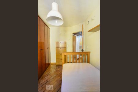 Apartamento para alugar com 57m², 3 quartos e 1 vagaQuarto 02
