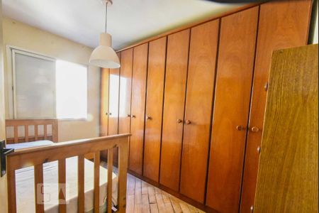 Apartamento para alugar com 57m², 3 quartos e 1 vagaQuarto 02