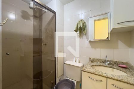 Banheiro de apartamento à venda com 2 quartos, 60m² em Cambuci, São Paulo