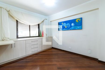 Apartamento à venda com 185m², 3 quartos e 3 vagasSuíte 2