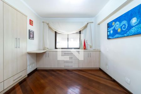 Apartamento à venda com 185m², 3 quartos e 3 vagasSuíte 2