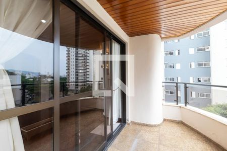Apartamento à venda com 185m², 3 quartos e 3 vagasVaranda da Sala
