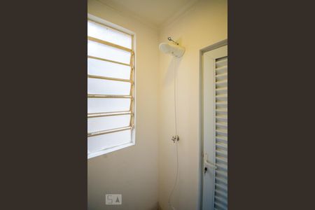 Apartamento para alugar com 100m², 2 quartos e sem vagaBanheiro de Serviço