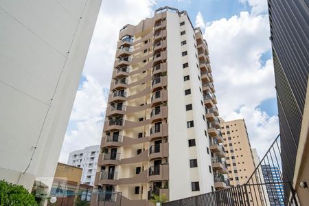Apartamento à venda com 83m², 3 quartos e 2 vagasFachada