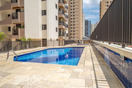 Apartamento à venda com 83m², 3 quartos e 2 vagasPiscina