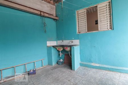 Casa para alugar com 50m², 1 quarto e sem vagaÁrea de Serviço