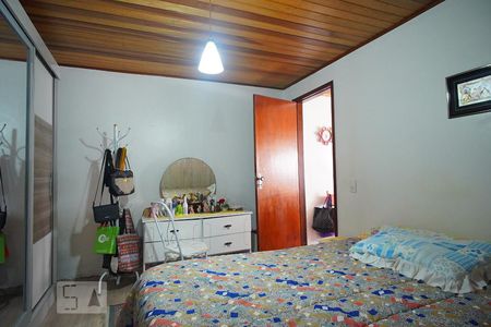 Casa à venda com 150m², 3 quartos e 4 vagasSuite