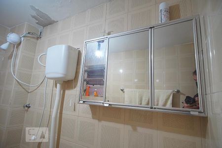 Casa à venda com 150m², 3 quartos e 4 vagasSuite - Banheiro