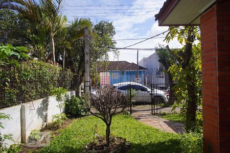 Quarto 1 - Visto de casa à venda com 3 quartos, 150m² em Santa Maria Goretti, Porto Alegre