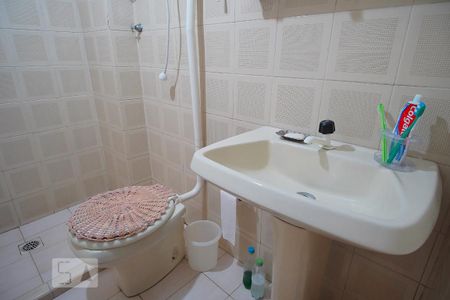 Casa à venda com 150m², 3 quartos e 4 vagasSuite - Banheiro