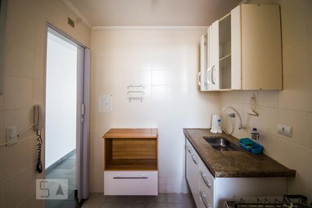 Cozinha de apartamento à venda com 1 quarto, 46m² em Centro, Campinas