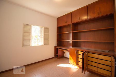 Casa para alugar com 290m², 5 quartos e 7 vagasQuarto 2 - Armários