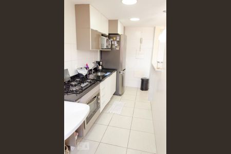 Apartamento à venda com 54m², 2 quartos e 1 vagaCozinha