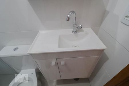 Casa para alugar com 65m², 2 quartos e sem vagaBanheiro da Suíte