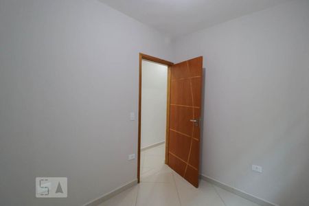 Dormitório 1 de casa para alugar com 2 quartos, 65m² em Vila Yaya, Guarulhos