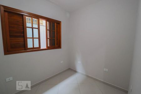 Dormitório 1 de casa para alugar com 2 quartos, 65m² em Vila Yaya, Guarulhos