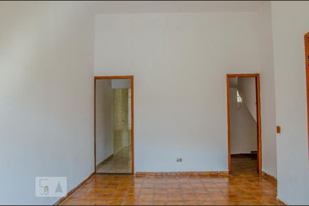 Sala de casa para alugar com 2 quartos, 140m² em Vila Palmeiras, São Paulo