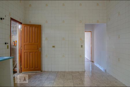 Casa para alugar com 140m², 2 quartos e 1 vaga Casa para alugar com 140m², 2 quartos e 1 vagaCozinha