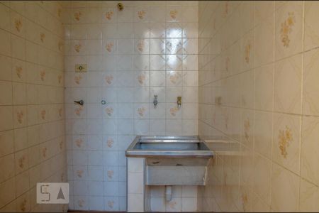 Casa para alugar com 140m², 2 quartos e 1 vaga Casa para alugar com 140m², 2 quartos e 1 vagaÁrea de Serviço