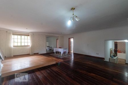 Sala de Estar Principal de casa à venda com 3 quartos, 400m² em Ipanema, Porto Alegre