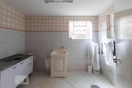 Área de Serviço de casa à venda com 3 quartos, 400m² em Ipanema, Porto Alegre