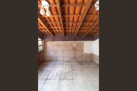 Casa à venda com 400m², 3 quartos e 3 vagasSalão