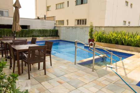 Apartamento para alugar com 57m², 1 quarto e 1 vaga Apartamento para alugar com 57m², 1 quarto e 1 vagaÁrea comum - Piscina