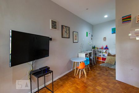 Sala de apartamento para alugar com 2 quartos, 73m² em Laranjeiras, Rio de Janeiro
